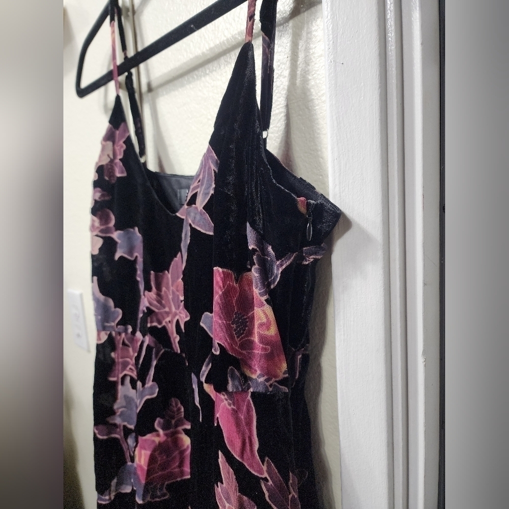 Lulus I Love You Amore Black Floral Velvet Tiered Maxi Dress M Wedding Party - Picture 8 of 11